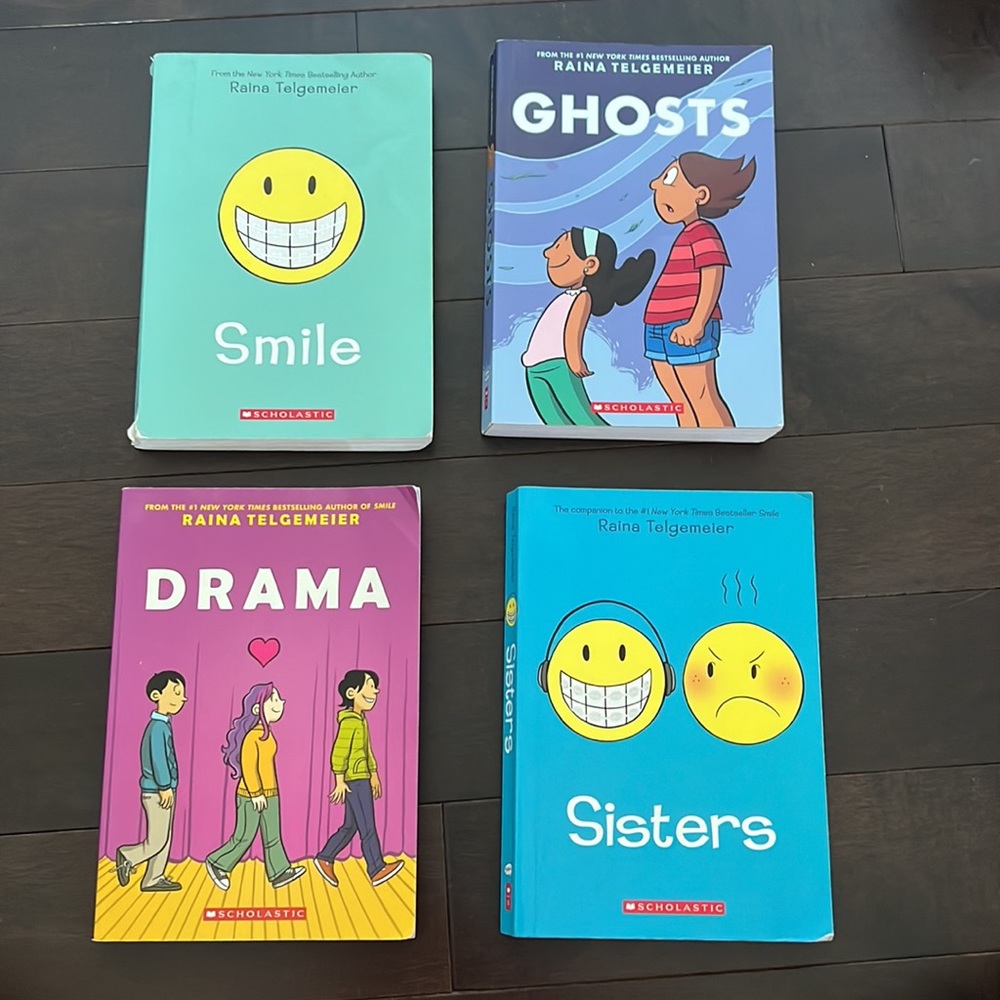 Tween Books graphic novel bundle Raina Telgemeier-Ghosts, Smile, Sisters & Drama